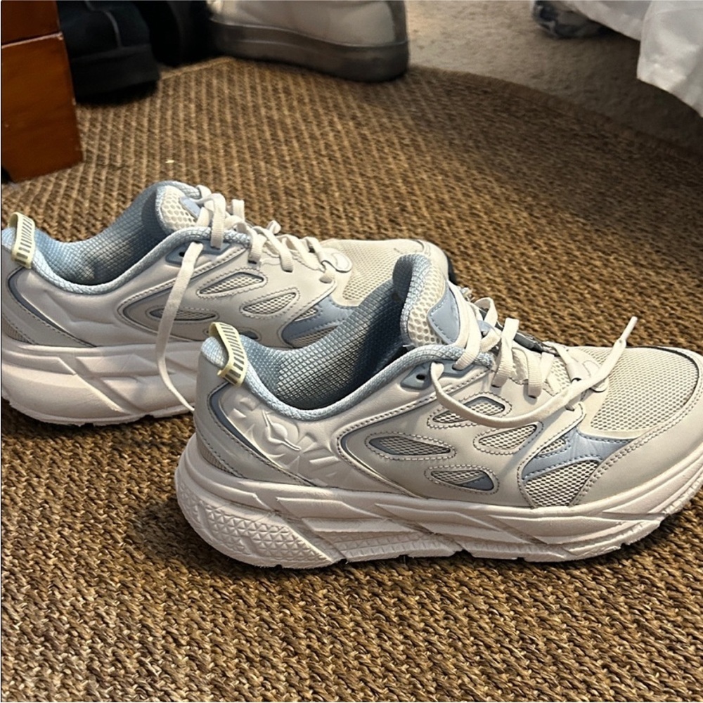 Hoka Clifton 9 Sneakers